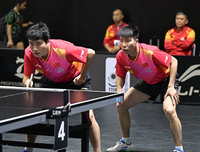 库里在比赛 库里在比赛