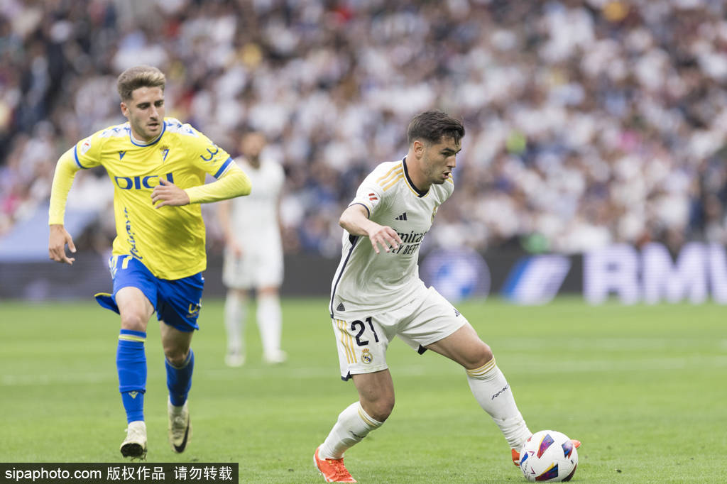 凶猛的扣杀 凶猛的扣杀