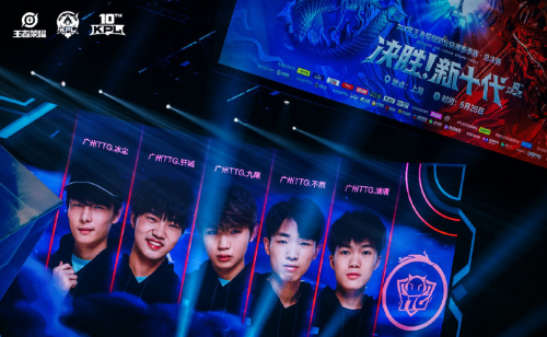 离不开教练 离不开教练